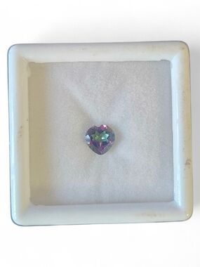 Iridescent Heart Crystal Ring Accent - Violet & Green Sparkle